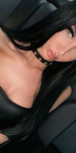 Эскорт модели на элитной вечеринке в Москве